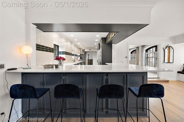 1583 Clarendon Road, Bloomfield Hills, MI 48302