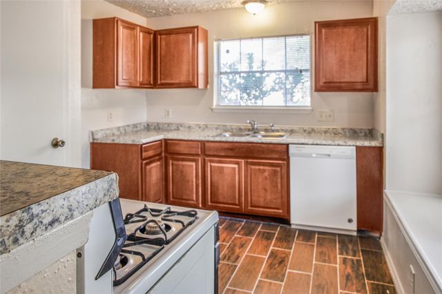 10025 Rosbrook Drive, Houston, TX 77038