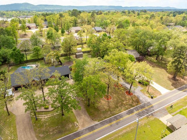 1204 Marion Anderson Road, Hot Springs, AR 71913