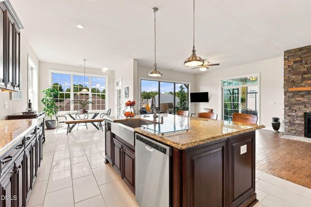 2534 Cedar Hedge Court, Apex, NC 27523