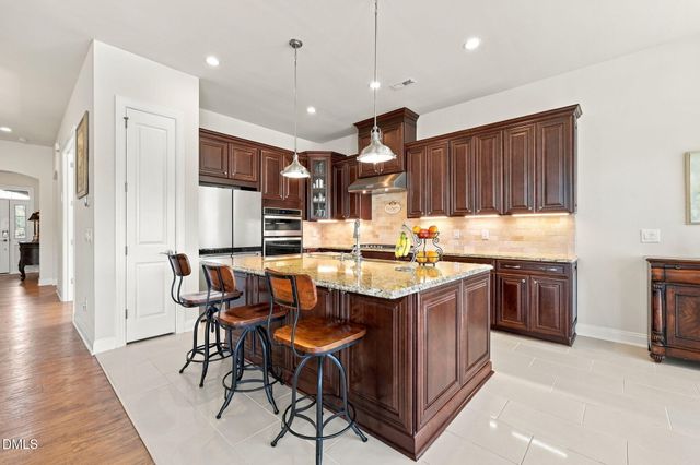 2534 Cedar Hedge Court, Apex, NC 27523