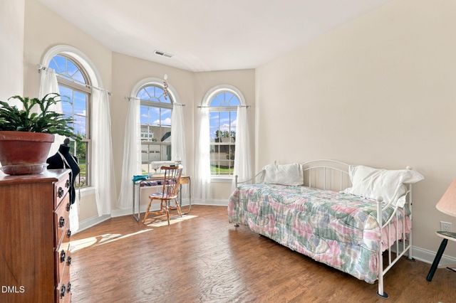 2534 Cedar Hedge Court, Apex, NC 27523