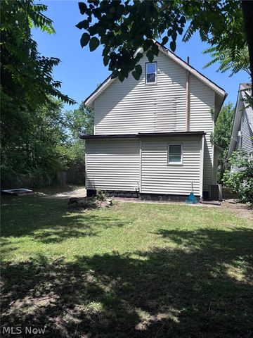 418 Stanton Avenue, Akron, OH 44301