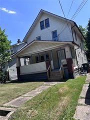 418 Stanton Avenue, Akron, OH 44301