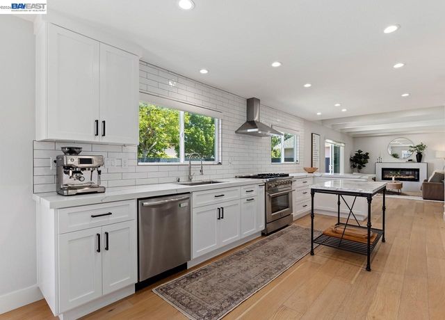 7515 San Sabana Rd, Dublin, CA 94568