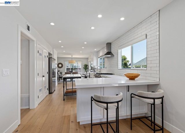 7515 San Sabana Rd, Dublin, CA 94568