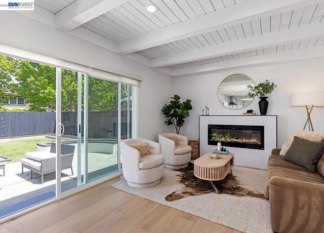 7515 San Sabana Rd, Dublin, CA 94568