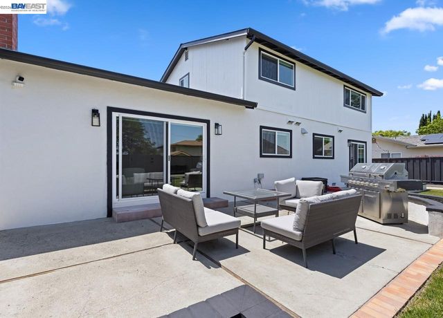 7515 San Sabana Rd, Dublin, CA 94568