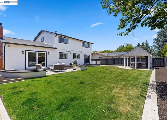 7515 San Sabana Rd, Dublin, CA 94568