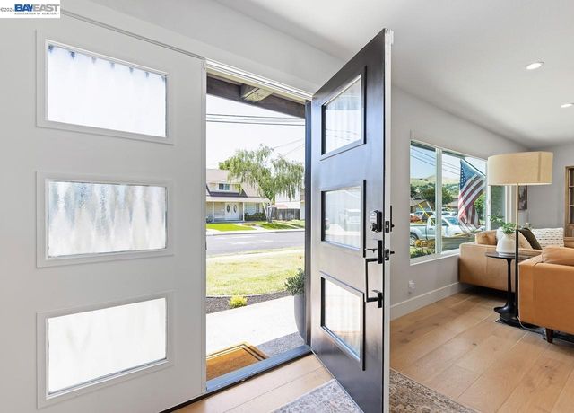 7515 San Sabana Rd, Dublin, CA 94568