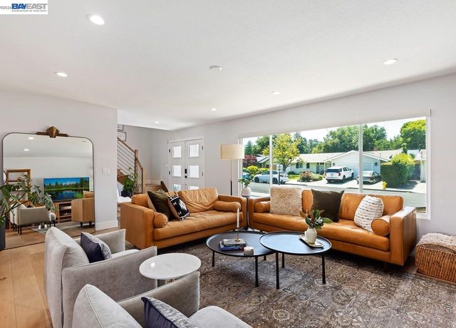 7515 San Sabana Rd, Dublin, CA 94568