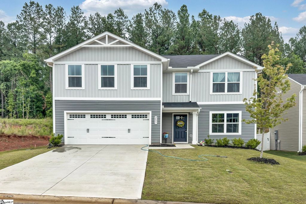 2097 Evanston Drive, Wellford, SC 29385