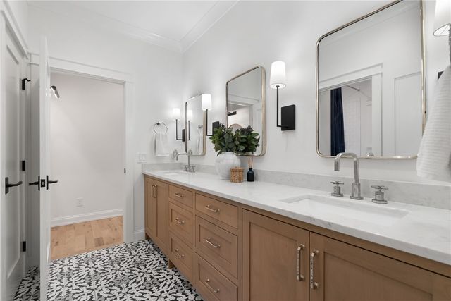 613 Aqua View Drive, Seneca, SC 29672