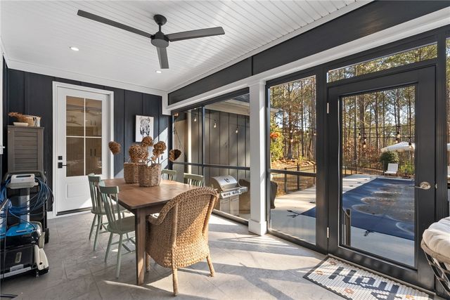 613 Aqua View Drive, Seneca, SC 29672