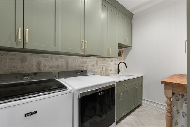 613 Aqua View Drive, Seneca, SC 29672