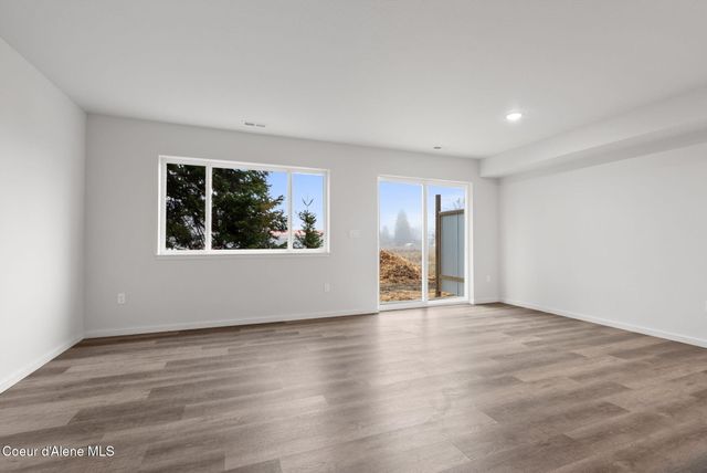 9814 N Laylin Circle, Hayden, ID 83835