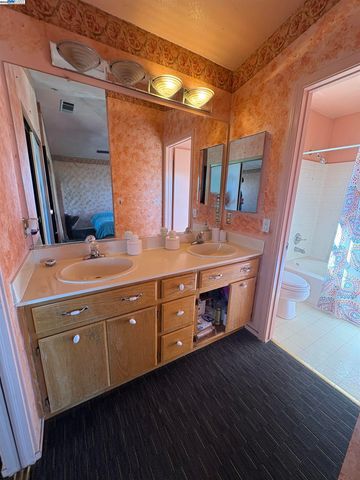 1157 Rockspring Way, Antioch, CA 94531