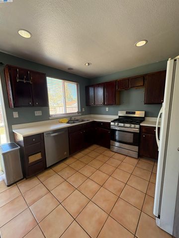 1157 Rockspring Way, Antioch, CA 94531