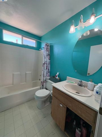 1157 Rockspring Way, Antioch, CA 94531