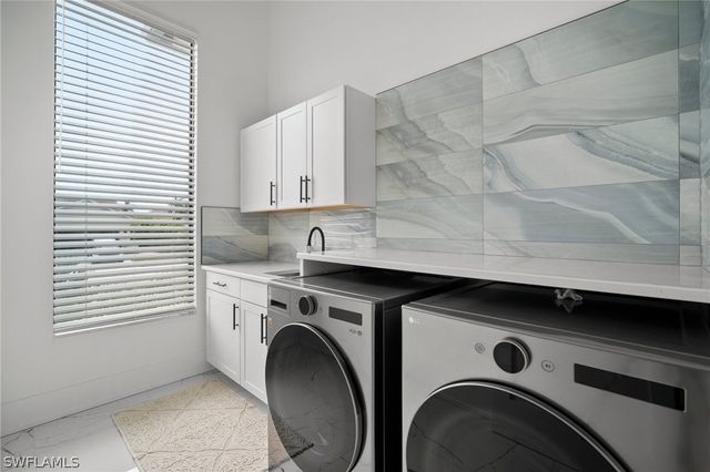 930 Sycamore CT, Marco Island, FL 34145