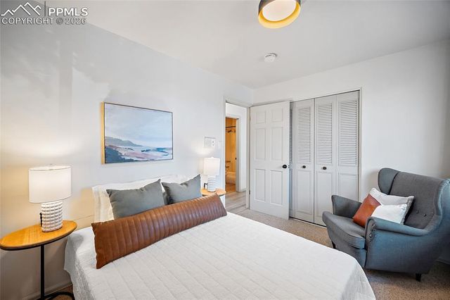 5242 Constitution Avenue, Colorado Springs, CO 80915