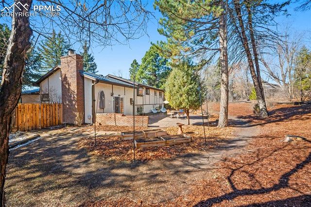 5242 Constitution Avenue, Colorado Springs, CO 80915