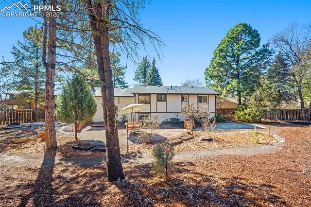 5242 Constitution Avenue, Colorado Springs, CO 80915