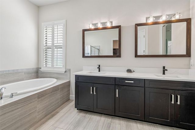 7872 MARSH POINTE DRIVE, Tampa, FL 33635