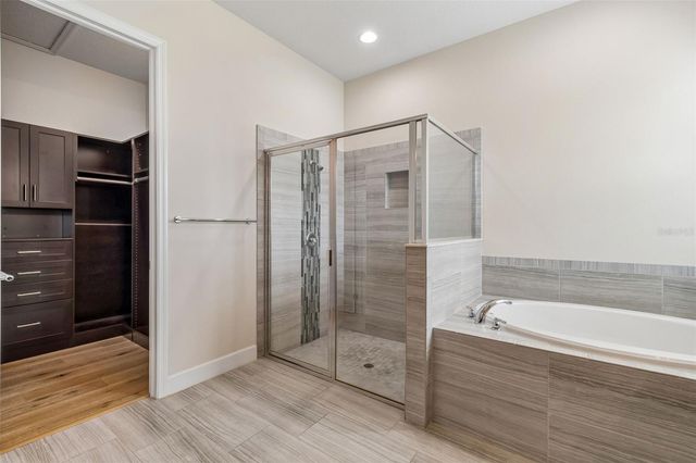 7872 MARSH POINTE DRIVE, Tampa, FL 33635