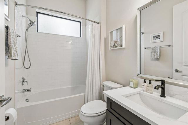 7872 MARSH POINTE DRIVE, Tampa, FL 33635