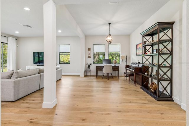 7872 MARSH POINTE DRIVE, Tampa, FL 33635