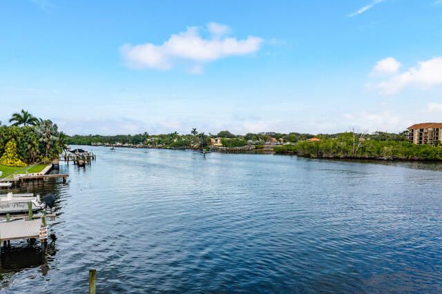 14880 Palmwood Road, Palm Beach Gardens, FL 33410