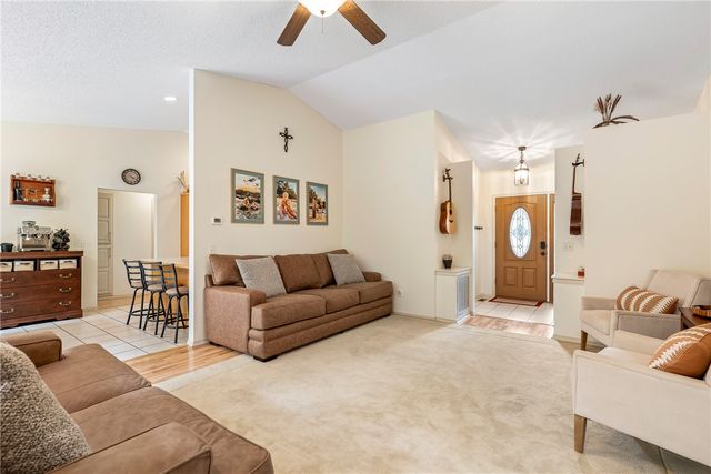 26 Cheddar Circle, Bella Vista, AR 72715