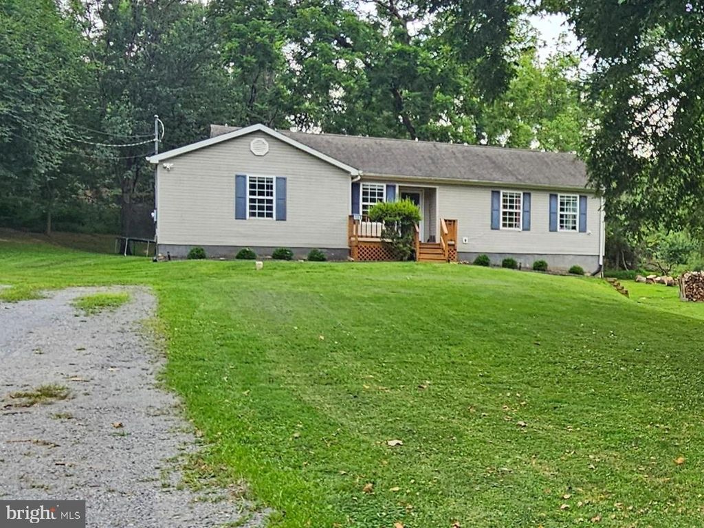 180 FOOTHILL LN, Harpers Ferry, WV 25425