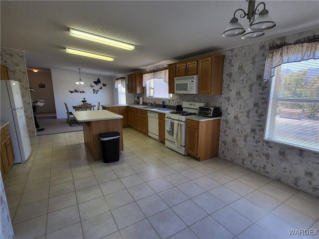 26012 N Peach Lane, Meadview, AZ 86444