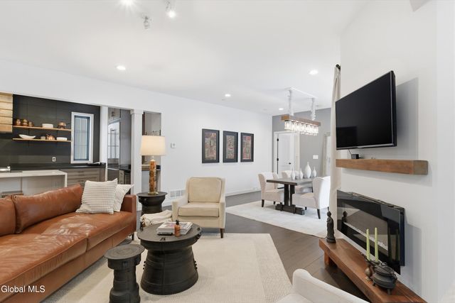 43 Doten Avenue, Saratoga Springs, NY 12866