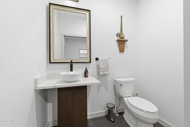 43 Doten Avenue, Saratoga Springs, NY 12866