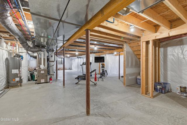 43 Doten Avenue, Saratoga Springs, NY 12866