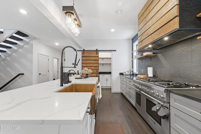 43 Doten Avenue, Saratoga Springs, NY 12866