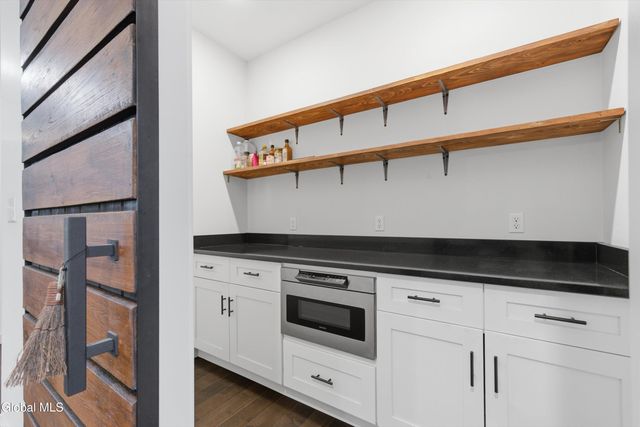 43 Doten Avenue, Saratoga Springs, NY 12866