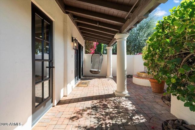 9836 E TOPAZ Drive, Scottsdale, AZ 85258