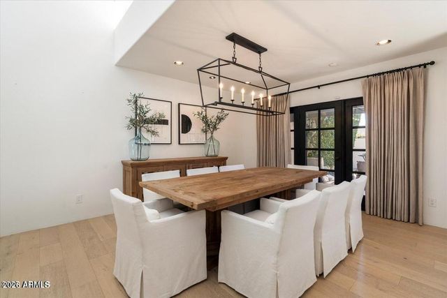 9836 E TOPAZ Drive, Scottsdale, AZ 85258