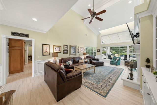 43925 El Lucero, Temecula, CA 92592