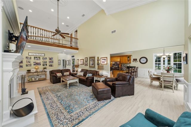 43925 El Lucero, Temecula, CA 92592