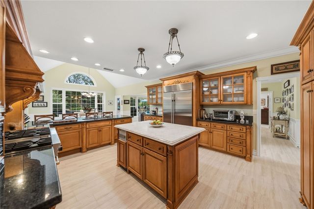 43925 El Lucero, Temecula, CA 92592