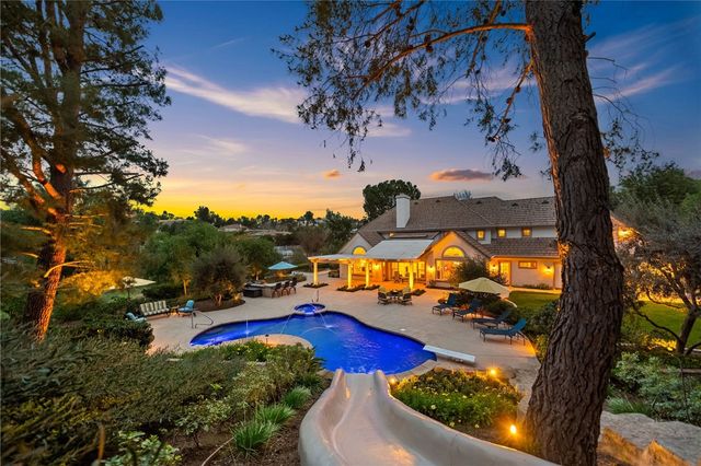 43925 El Lucero, Temecula, CA 92592