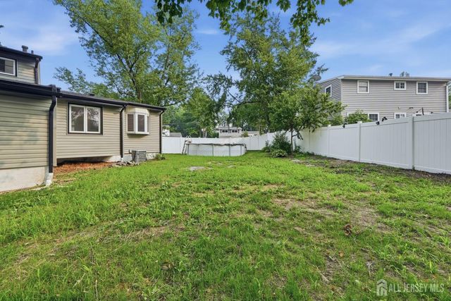 5 Harold Street, Old Bridge, NJ 08857