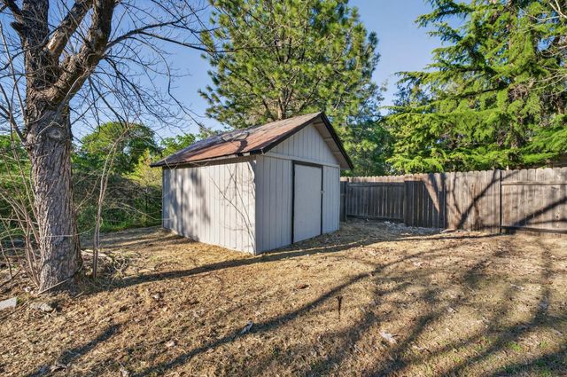 13260 Erin Dr, Auburn, CA 95603