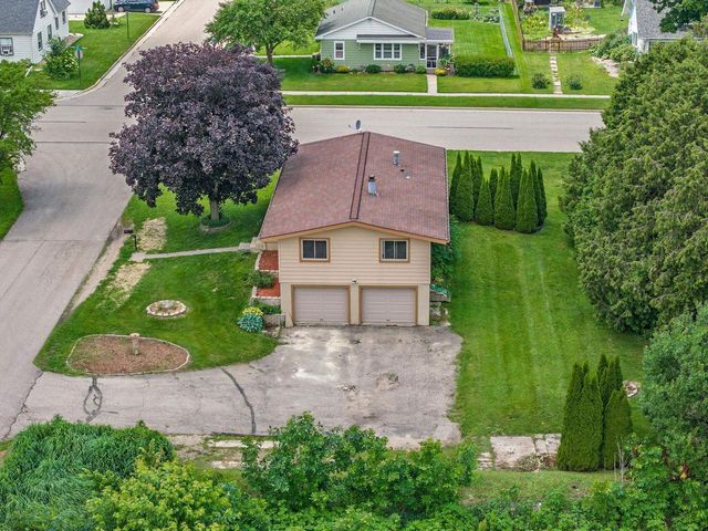 1120 South Street, Black Earth, WI 53515