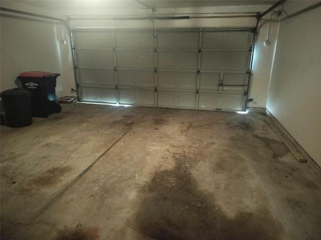 8239 Viny Ridge Drive, Houston, TX 77083